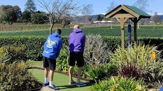 Minigolf at Julians Berry Farm Whakatane