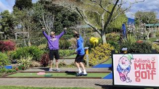 Minigolf at Julians Berry Farm Whakatane